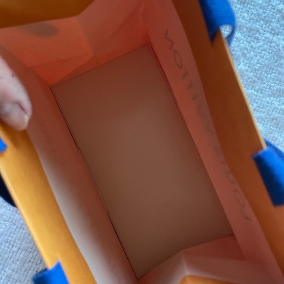 💛💛 4/$25 LV Louis Vuitton small shopping bag - Picture 5 of 6